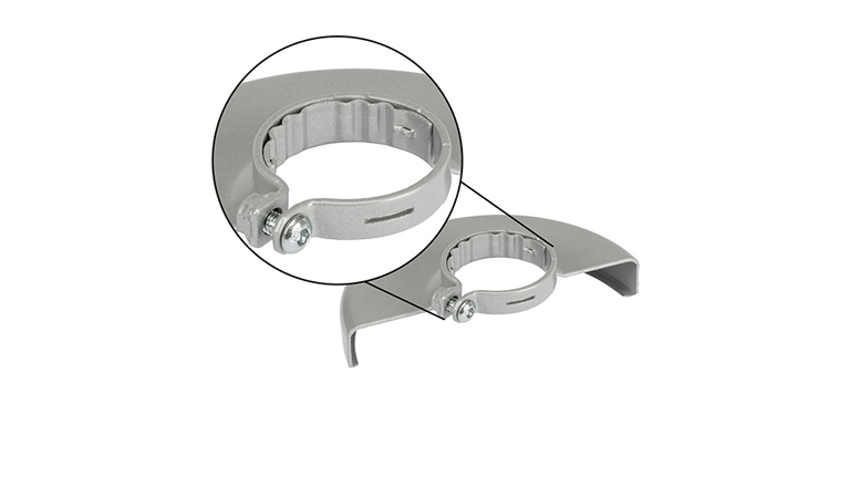 흰색 배경에 있는 은색 Bosch Professional 도구 링.