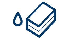 옆에 물방울이 있는 파란색 스펀지.